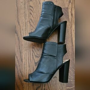 Penny Loves Kenny Ankle Open Toe Bootie 10M